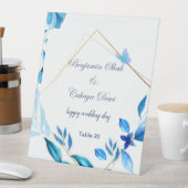 einfaches Podest blau-weiß Sockelschild (In Situ)