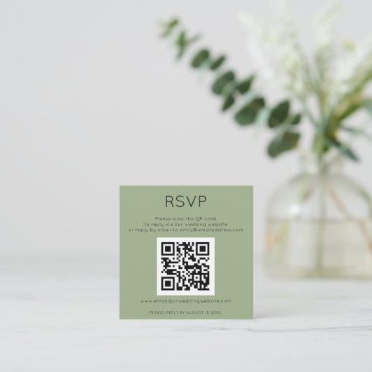 Einfaches QR-Code-Sage Green Wedding RSVP Enclosur Begleitkarte (Stehend Vorderseite)