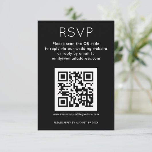 Einfaches QR Code White Black Wedding RSVP Begleitkarte (Stehend Vorderseite)