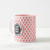 Einfaches, rosa-minimales Firmenlogo Zweifarbige Tasse (Vorderseite Links)
