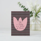 Einfaches rosa Tulip-Muster mit dunklem Hintergrun Postkarte (Stehend Vorderseite)