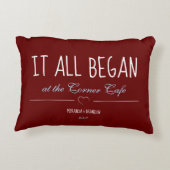 Einfaches Rot, wo alles begann Dekokissen (Rückseite)