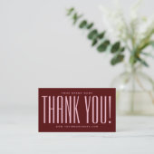 Einfaches rotes minimalistisches Danke Visitenkarte (Stehend Vorderseite)