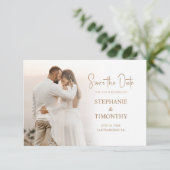 Einfaches Save the Date Foto Moderne Hochzeit Einladung (Stehend Vorderseite)