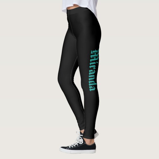 Einfaches Schwarz mit amerikanischer Gotik-Schrift Leggings (Links)