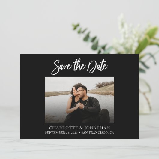 Einfaches Schwarz-Weiß-Foto Save the Date Dankeskarte (Stehend Vorderseite)