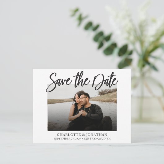 Einfaches Schwarz-Weiß-Foto Save the Date Postkarte (Stehend Vorderseite)