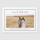 Einfaches Schwarz-Weiß-Hochzeitsstil Save the Date Magnetkarte (Vorderseite)