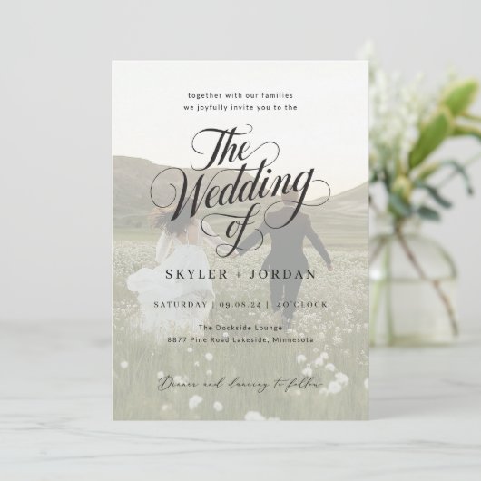 Einfaches Schwarz-Weiß-Skript-Overlay-Foto Einladung (Stehend Vorderseite)