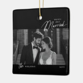 Einfaches Schwarz-weißes Verheiratetes Script-Foto Keramikornament (Links)