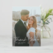 Einfaches Skript mit Bow Foto Wedding Dankeskarte (Stehend Vorderseite)