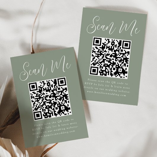 Einfaches Skript-Sage Green QR Code Hochzeit RSVP Begleitkarte