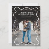 Einfaches Squiggle Frame Foto Moderne Hochzeit Save The Date (Vorderseite)