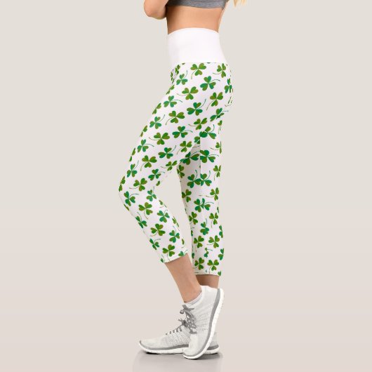 Einfaches St Patrick's Day Kleeblatt Pattern - Gre Capri Leggings (Links)