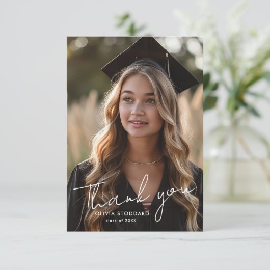 Einfaches und modernes Foto Abschluss Vielen Dank Dankeskarte (Stehend Vorderseite)