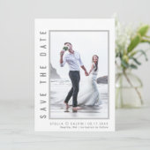 Einfaches und modernes Grau-Script-Foto Hochzeit Save The Date (Stehend Vorderseite)