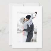 Einfaches und modernes Grau-Script-Foto Hochzeit Save The Date (Rückseite)