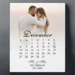 Einfaches und modernes Hochzeitdatum Fotoplatte<br><div class="desc">Diese einfache und moderne Hochzeitsplattform ist das perfekte Geschenk für die Neuvermählten in Ihrem Leben. Zeigen Sie ihr Hochzeitstag und ein Foto davon in dieser personalisierten Plakette und sie können dies auf ihrer Zuhause für die nächsten Jahre zeigen.</div>