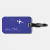 Einfaches weißes Flugzeug mit gepunkteter Route bl Gepäckanhänger (Rückseite horizontal)