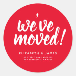 Einfaches, weißes Skript, das wir verschoben haben Runder Aufkleber