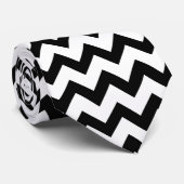 Einfaches Zickzack Schwarzweißmuster Krawatte (Gerollt)