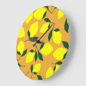 Einfaches Zitronenmuster, orangefarbener Hintergru Große Wanduhr (Winkel)