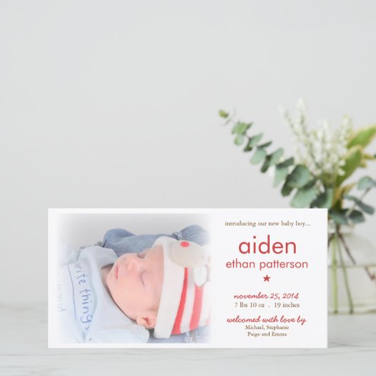 Einfachheit Baby Boy Foto Geburtsankündigung | Rot Ankündigung (Stehend Vorderseite)