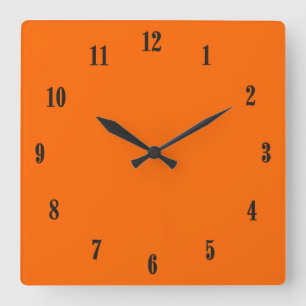 Einfarbig Orange mit schwarzen Schriften Quadratische Wanduhr