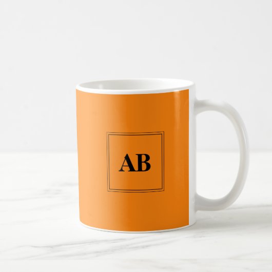 Einfarbige Orange mit Monogramm Kaffeetasse (Rechts)