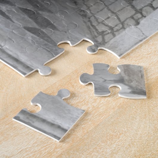 Einfarbige Schwarz-Weiß-Altstadt-Türe Kroatien Puzzle (Seite)