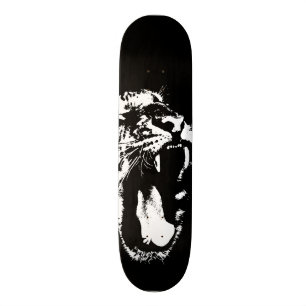 Einfarbiger Tiger Skateboard