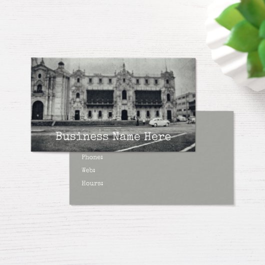 Einfarbiges Fahrzeug auf der Stadtstraße (Schreibtisch)