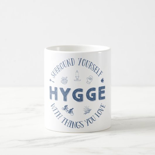 Einfassung sich W. Hygge (dunkelblauer Text) Kaffeetasse (Mittel)