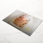 Einführung einer eleganten Geburtsankündigung eine Folieneinladung (Gedreht)