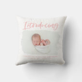 Einführung eines eleganten Minimalgeburts für Foto Kissen (Rückseite)