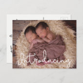 Einführung von Script Twin Baby Birth Ankündigung Postkarte (Vorne/Hinten)