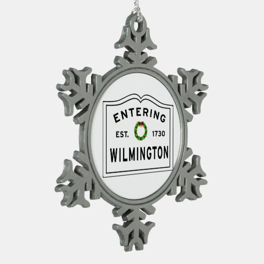Eingang Massachusetts Stadt Wilmington Schneeflocken Zinn-Ornament (Links)