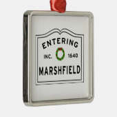 Eingang Massachusetts Town Marshfield Ornament Aus Metall (Rechts)