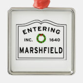 Eingang Massachusetts Town Marshfield Ornament Aus Metall (Vorne)