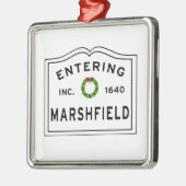 Eingang Massachusetts Town Marshfield Ornament Aus Metall (Links)