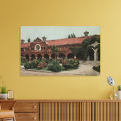Eingang zur Smiley Public Library Leinwanddruck (Insitu (Wohnzimmer))