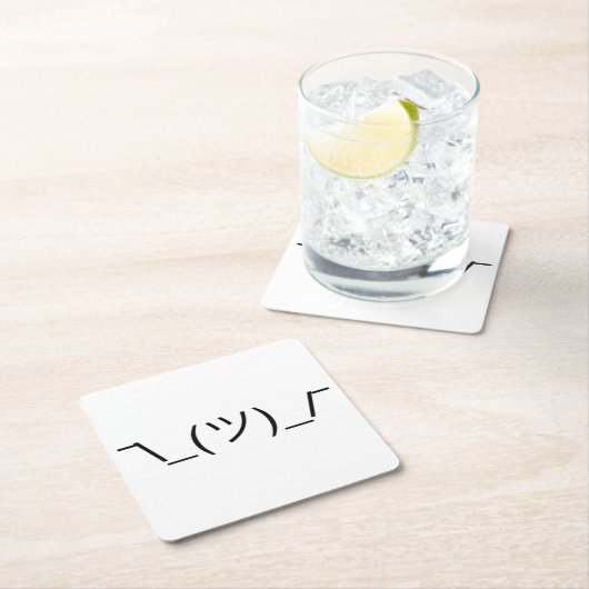 Eingebildetes Shrug ¯ \ _(ツ) _/¯ festes Schwarzes Rechteckiger Pappuntersetzer (Vor Ort)