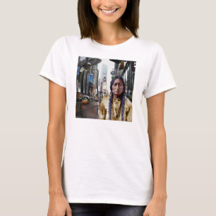 Eingeborener in der New- YorkShirt-Frau T-Shirt