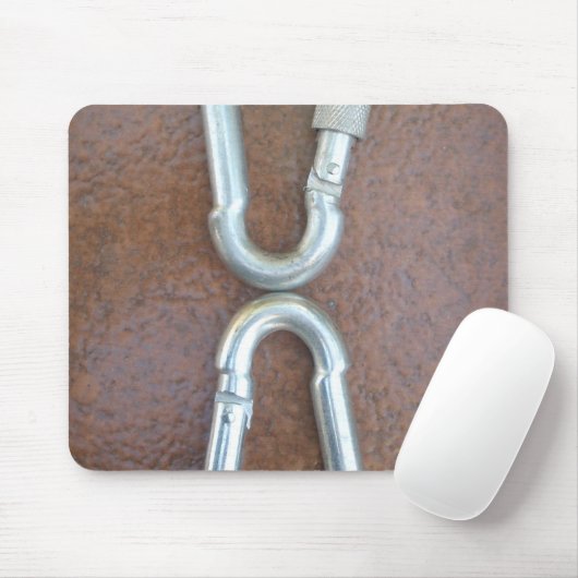 Eingeklemmt: Design der Stahlkarabiner-Verriegelun Mousepad (Mit Mouse)