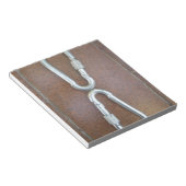 Eingeklemmt: Design der Stahlkarabiner-Verriegelun Notizblock (angewinkelt)