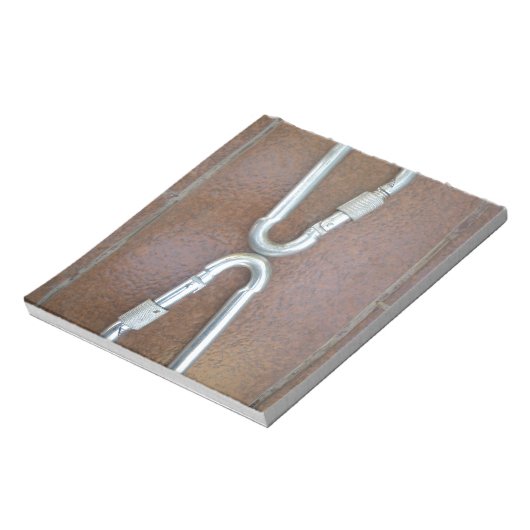 Eingeklemmt: Design der Stahlkarabiner-Verriegelun Notizblock (Rotiert)