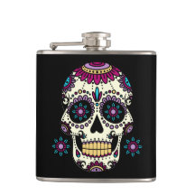 Eingepackte Taschenflasche im Vinyl Totenkopf