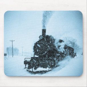 Eingeschneiter Zug Mousepad