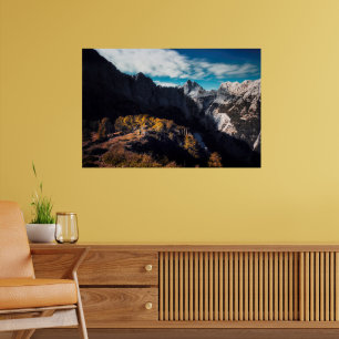 Eingeschüchtert von den Bergen Poster