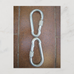 Eingesperrt: Robustes Stahl-Karabiner-Schloss-Desi Postkarte